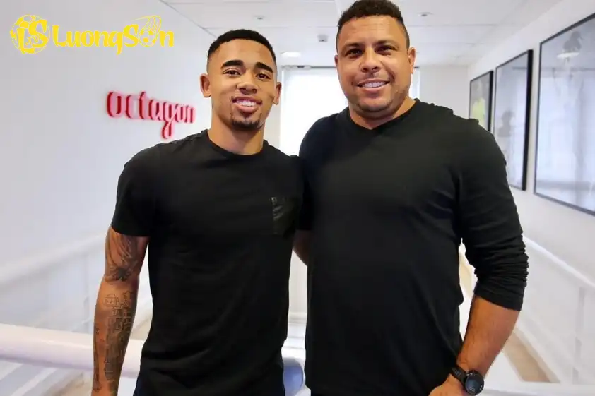 Huyền thoại người Brazil cũng đã dành những lời có cánh cho Jesus. Ảnh: NBC