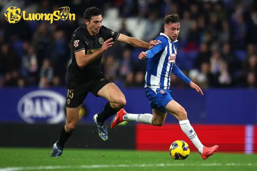 Trận đấu giữa Espanyol và Valencia sẽ khó phân thắng bại. (Ảnh: Internet)