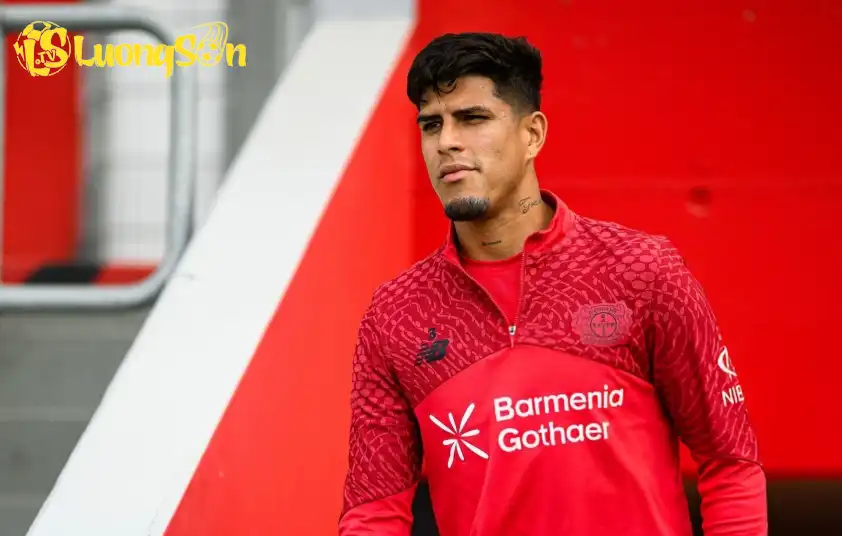Piero Hincapie gần như sẽ gia nhập Arsenal